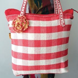 Hamro Tote Bag 3-D Rosette Weave Red Ecru Fair Trade